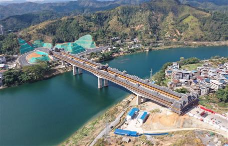 【媒體關注】冶建承建的最美最長侗鄉風雨橋獲人民日報、新華社等主流媒體報道