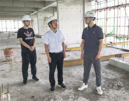 廖立波到冶建金港分公司項目指導創優工作